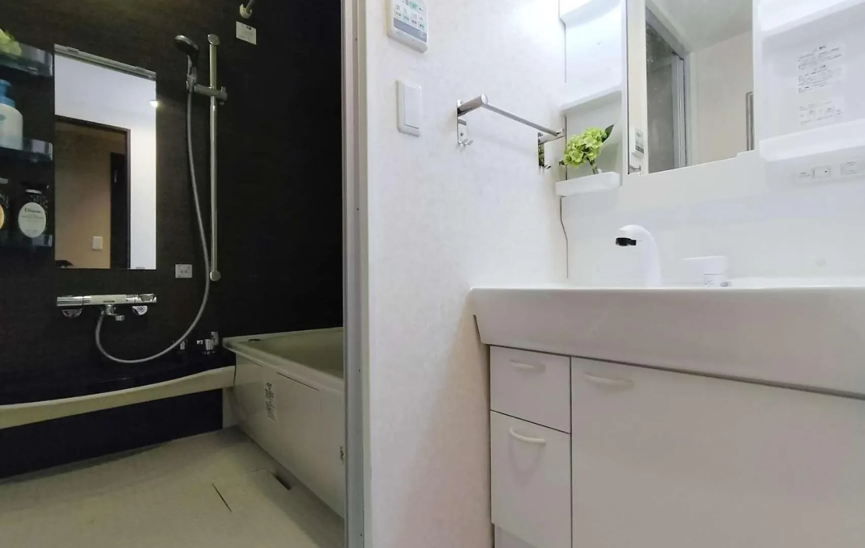 12池袋最中心 两室一厅两浴室两卫生间 池袋站7分 2 Rooms Ikebukuro Center 7 Mins To St Max 8P 直达新宿 涉谷 表参道 池袋 上野 代代木 银座 原宿 Tokyo Apartment